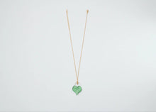 Carica l&#39;immagine nel visualizzatore di Gallery, LEVENS JEWELS | Heart of glass pendant verde