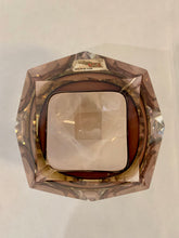 Carica l&#39;immagine nel visualizzatore di Gallery, Posacenere vintage prisma in vetro di Murano ambra, anni &#39;70