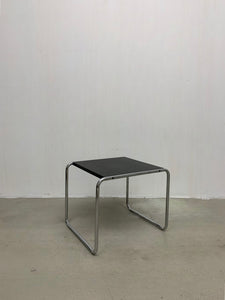 Tavolino Laccio di Marcel Breuer per Knoll