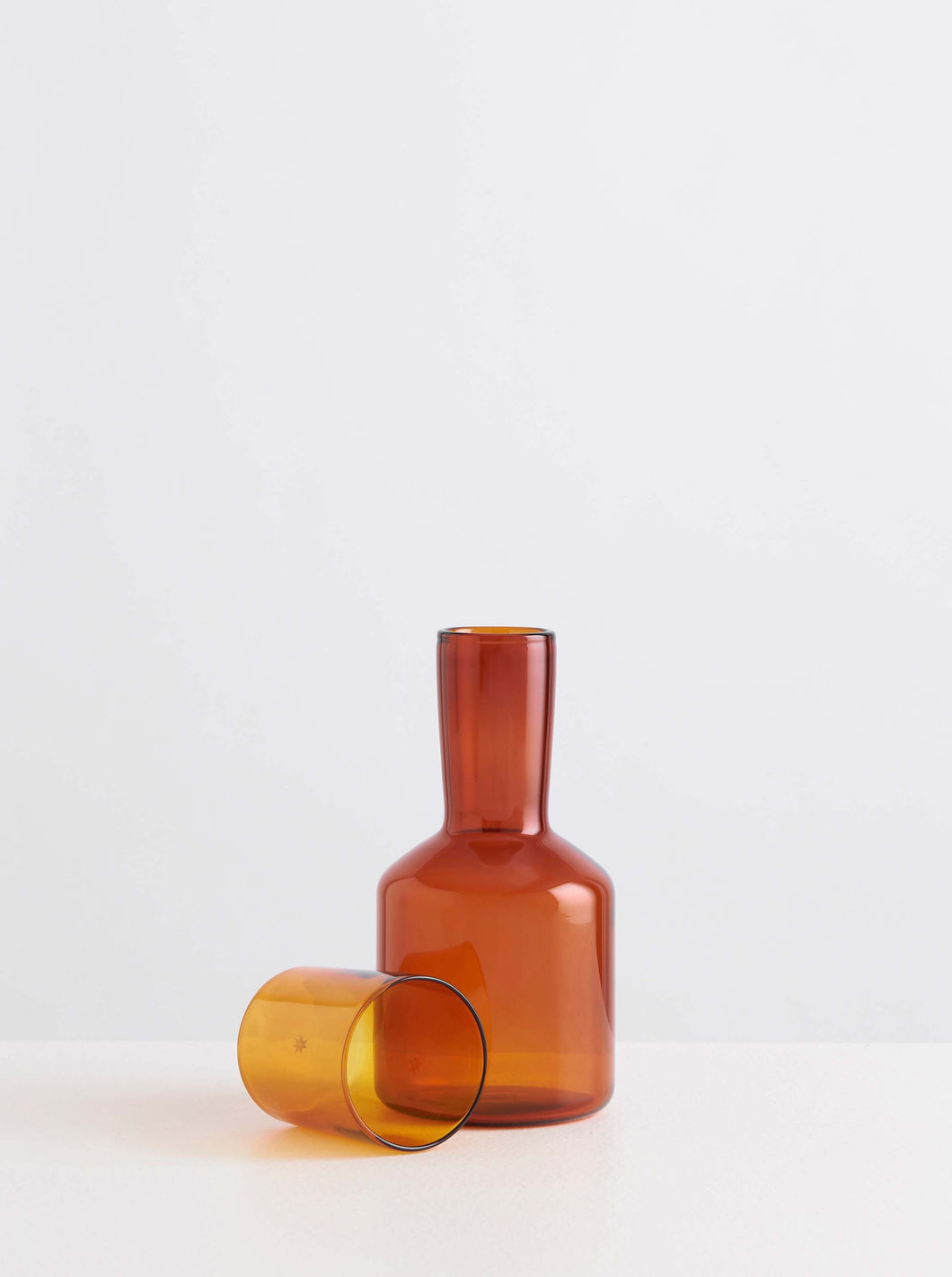 Maison Balzac | J'AI SOIF caraffa e bicchiere colore ambra