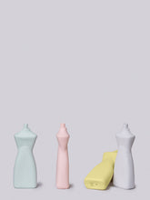 Carica l&#39;immagine nel visualizzatore di Gallery, Vaso bottiglia curvy in ceramica color rosa