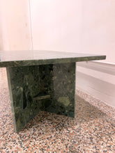 Carica l&#39;immagine nel visualizzatore di Gallery, Tavolino in marmo verde antico - italia anni 70-80