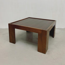 Carica l&#39;immagine nel visualizzatore di Gallery, Tavolino in legno Afra e Tobia Scarpa per Cassina, anni 70