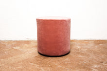 Carica l&#39;immagine nel visualizzatore di Gallery, Christina Lundsteen | pouf rosa