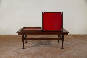 Tavolino scandinavo con vassoi rossi, anni '60